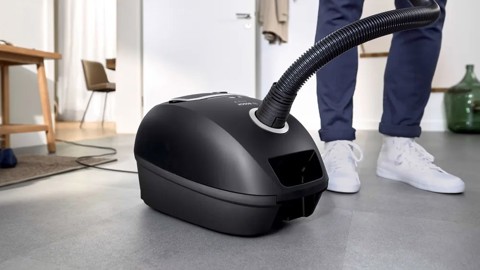 Bosch Serie 4 , Aspirapolvere con sacco, Nero BGB41BA1