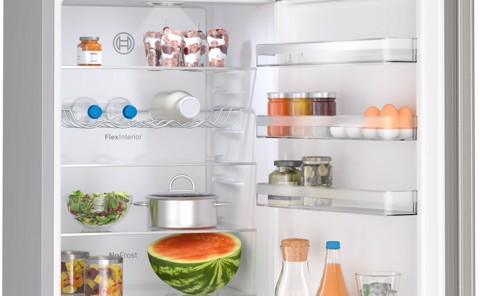 Bosch Serie 4 KGN392I1F Frigorifero Combinato da libera installazione 203 X 60 cm Acciaio anti-impronta Classe A-10%