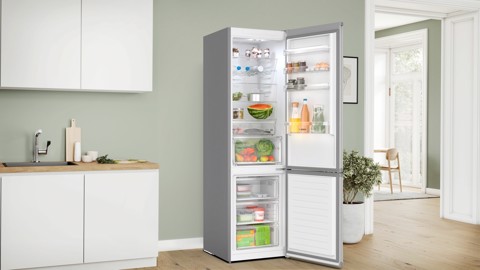 Bosch Serie 4 KGN397LDF Frigorifero Combinato da libera installazione 203 X 60 cm Metal look Classe D