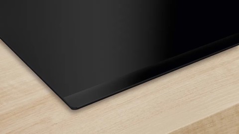 Bosch Serie 4 PVS831B16E piano cottura Nero Da incasso 80 cm Piano cottura a induzione 4 Fornello(i) Cappa da incasso