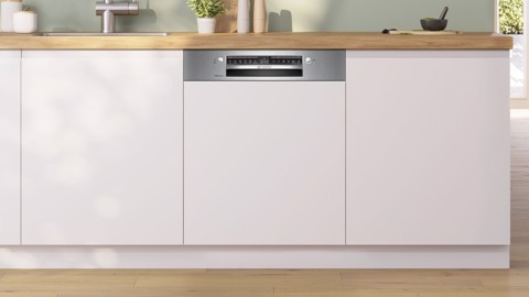 Bosch Serie 4 SMI4EVS08E Lavastoviglie da incasso con frontalino 14 coperti Acciaio spazzolato Classe B