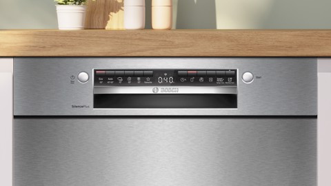 Bosch Serie 4 SMU4EVS08E Lavastoviglie da incasso sottopiano 14 coperti Acciaio spazzolato Classe B