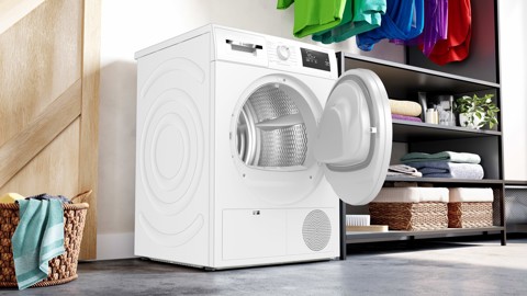 Bosch Serie 4 WTH83057II Asciugatrice a pompa di calore 7 kg Classe F