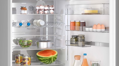 Bosch Serie 6 KGN49AICT frigorifero con congelatore Libera installazione 440 L C Acciaio inossidabile