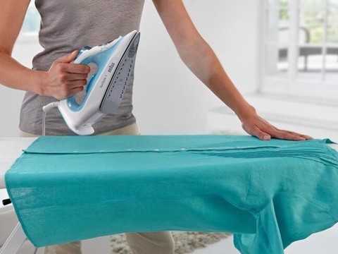 Braun TexStyle 1 Ferro da stiro a secco e a vapore Ceramica 2000 W Blu, Bianco