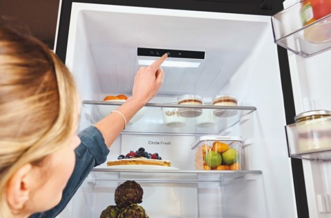 Candy CNCQ2T618EB Libera installazione 355 L E Nero