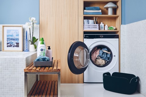 Candy ProWash 700, Lavatrice Slim 9 KG, 20% più efficente della classe A, 1400 giri, Bianco, Inverter, Vapore, Wi-Fi, BS 49SB8-S