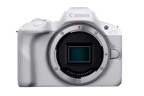 Canon EOS R50, White + RF-S 18-45mm F4.5-6.3 IS STM Kit MILC 24,2 MP CMOS 6000 x 4000 Pixel Bianco