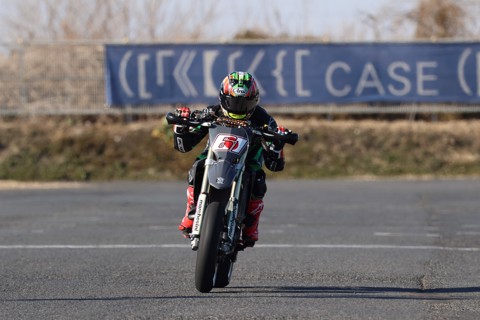 Canon EOS R7 + RF-S 18-150mm F3.5-6.3 IS STM + EF- R MILC 32,5 MP CMOS 6960 x 4640 Pixel Nero