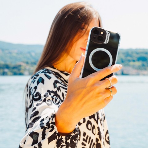 Case & Me CMCOVCAMTMSIP1561A Cover magsafe trasparente iphone 15, azzurro