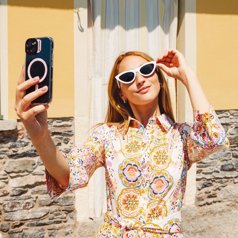 Case & Me CMCOVCAMTMSIP1567P Cover magsafe trasparente iphone 15 plus, rosa