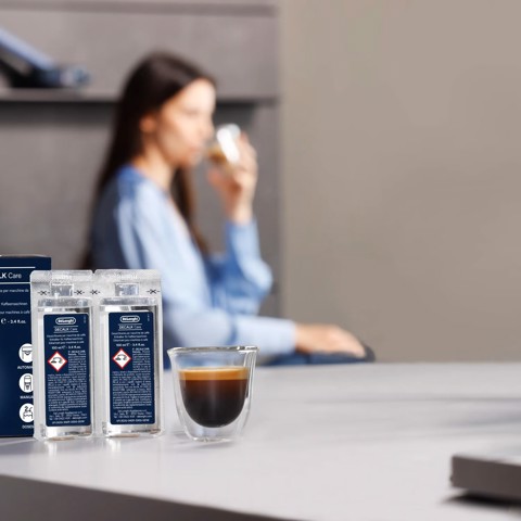 De’Longhi Decalk Care 2x100 — Decalcificante per Macchine da Caffè, 2 Flaconi Monodose da 100 ml (2 Utilizzi) "