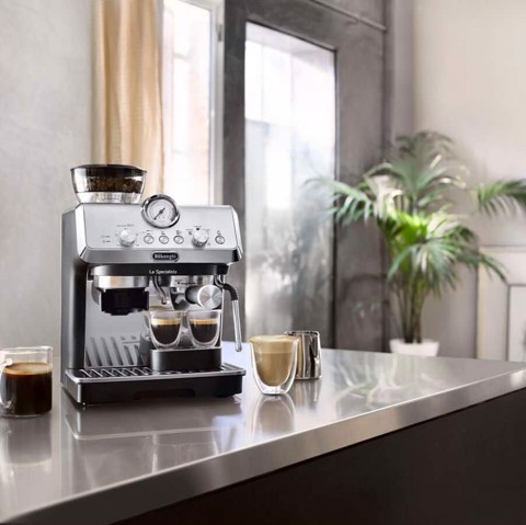 De’Longhi Dedica Arte La Specialista Arte - Macchina per Caffè in chicchi Manuale, Montalatte manuale, 1400W, Metal Black (EC9155.MB)