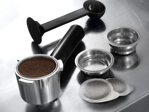 DeLonghi Dedica Style EC 685.M Semi-automatica Macchina per espresso 1,1 L