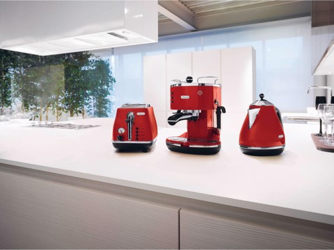 De’Longhi ICONA - Macchina da Caffè Manuale Espresso e Cappuccino, Polvere e Cialde ESE, 1.4L, 1100W, Rosso (ECO311.R)