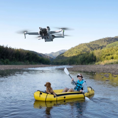 DJI Mini 3 4 rotori Quadrirotore 48 MP 3840 x 2160 Pixel 2453 mAh Grigio