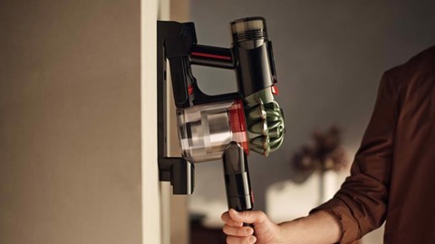 Dyson V8 Cyclone Aspirapolvere a bastone 2 in 1 Batteria Secco Senza sacchetto 0,54 L Nero