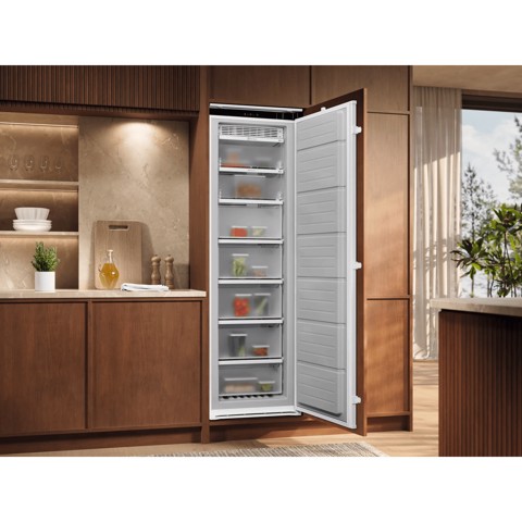 Electrolux Frigorifero Armadio Congelatore No Frost Classe E EUN7NE18S