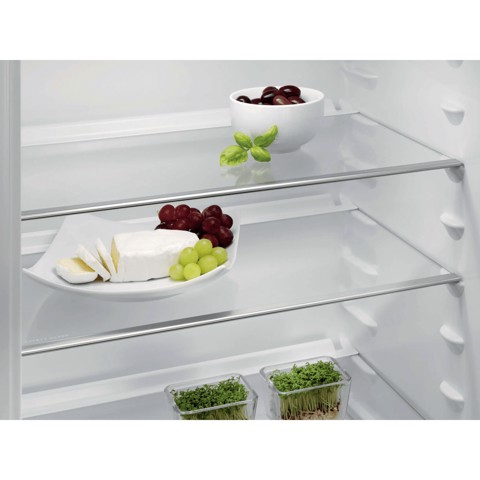 Electrolux Frigorifero Armadio Frigocongelatore Statico Classe E EFB3AE10S1
