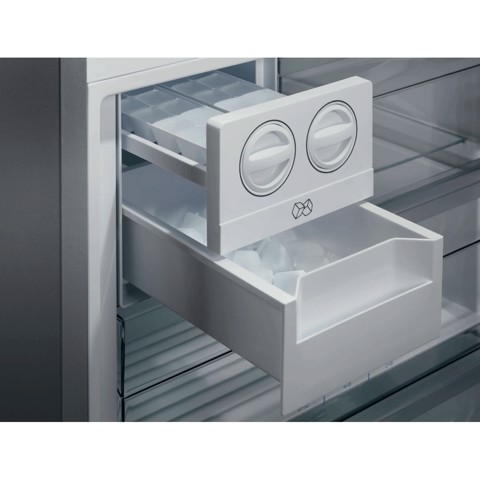 Electrolux Frigorifero Combinato Multiflow Classe E LNT6ME46X3