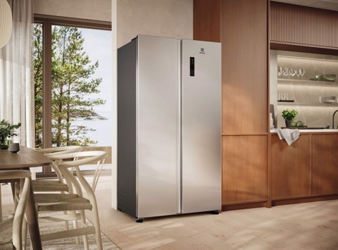 Electrolux Frigorifero Side By Side Multiflow Classe E EAT6ME53U0