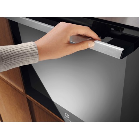 Electrolux Serie 600 LOC3H44TX Forno A vapore SenseCook con SteamCrisp