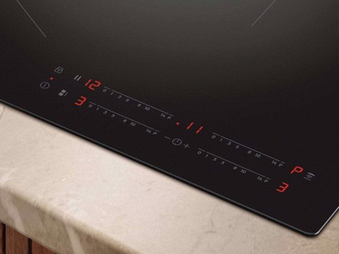 Electrolux Serie 600 PIANO INDUZIONE BRIDGE MATT 80 CM EIV83443CT MADE IN EUROPE