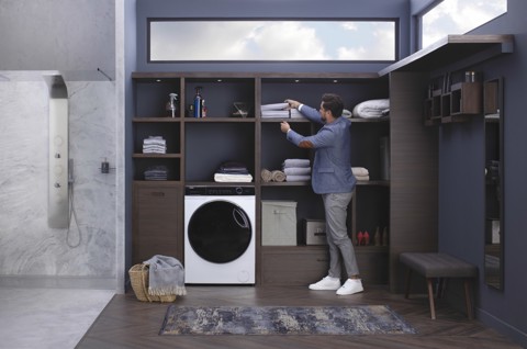 Haier HW150-BP14986EIT lavatrice Caricamento frontale 15 kg 1400 Giri/min Bianco