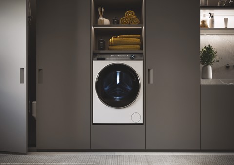 Haier I-Pro Serie 7 Plus, Lavatrice Carica Frontale 12 KG, 30% più efficente della classe A, 1400 giri, Bianco, Direct Motion, Refresh, Wi-Fi, HW120B14979NEUIT