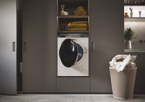 Haier I-Pro Serie 7 Plus, Lavatrice Carica Frontale 12 KG, 30% più efficente della classe A, 1400 giri, Bianco, Direct Motion, Refresh, Wi-Fi, HW120B14979NEUIT