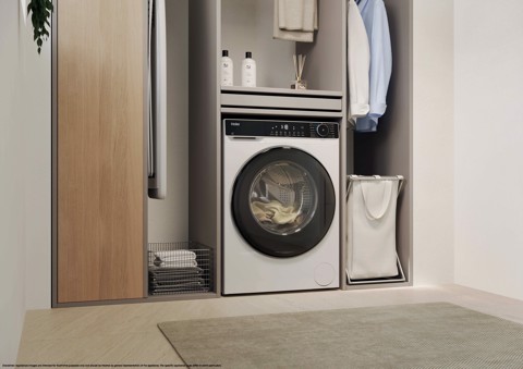 Haier X Series 5, Lavatrice Carica Frontale 8 KG, 30% più efficente della classe A, 1400 giri, Bianco, AI PowerDrive, Vapore, Wi-Fi, Smart AI, Super Fast 15', HW80-BP14357U-IT