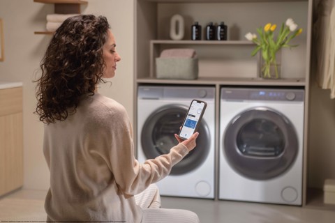 Haier X Series 7 HD90-A367U1-IT asciugatrice Libera installazione Caricamento frontale 8 kg Bianco