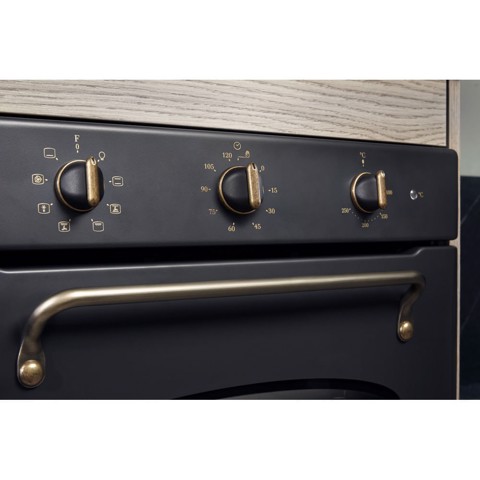 Hotpoint Ariston Ariston Forno da incasso FIT 834 AN HA Made in Italy