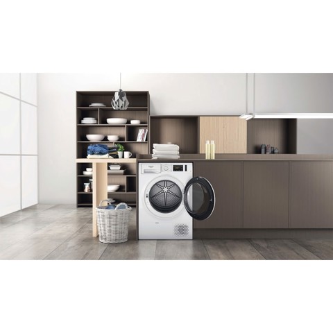 Hotpoint Ariston Asciugatrice a libera installazione NT M11 92WK IT R