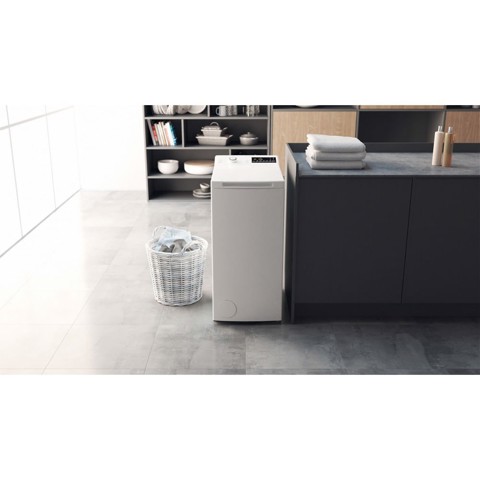 Hotpoint Ariston Lavatrice a libera installazione WMTG 725B IT