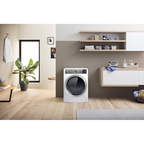 Hotpoint H8 W046WB IT lavatrice Caricamento frontale 10 kg 1400 Giri/min A Bianco