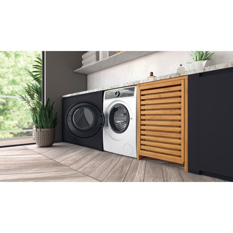 Hotpoint H8 W946WB IT lavatrice Caricamento frontale 9 kg 1400 Giri/min A Bianco