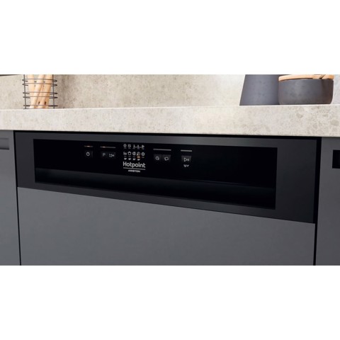 Hotpoint HB 4010 B A scomparsa parziale 13 coperti F