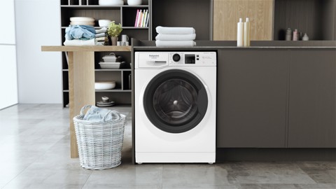 Hotpoint NF86WK IT lavatrice Caricamento frontale 8 kg 1400 Giri/min Bianco