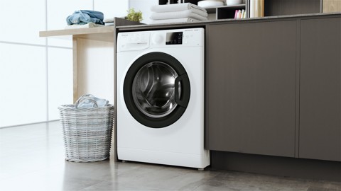 Hotpoint RSSG R527 B IT lavatrice Caricamento frontale 7 kg 1200 Giri/min Bianco
