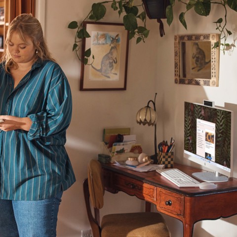 HP 27-cr0024nl Intel® Core™ i5 i5-1335U 68,6 cm (27") 1920 x 1080 Pixel PC All-in-one 8 GB DDR4-SDRAM 512 GB SSD Windows 11 Home Wi-Fi 6 (802.11ax) Bianco