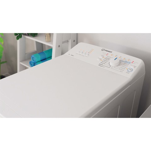Indesit BTW L50300 IT/N lavatrice Caricamento dall'alto 5 kg 1000 Giri/min D Bianco
