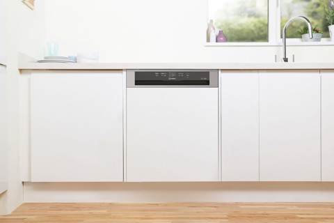 Indesit I3B L634 X A scomparsa parziale 14 coperti D