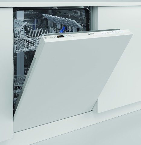 Indesit I3I D534A A scomparsa totale 14 coperti D