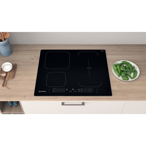 Indesit IB 65B60 NE Nero Da incasso 59 cm Piano cottura a induzione 4 Fornello(i)