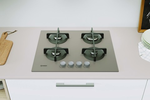 Indesit ING 61T/TD 1 piano gas vetro tortora 60cm 4 fuochi griglie in ghisa lavabili in lavastoviglie