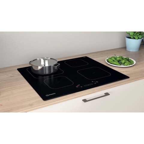 Indesit IS 83Q60 NE Nero Da incasso 59 cm Piano cottura a induzione 4 Fornello(i)