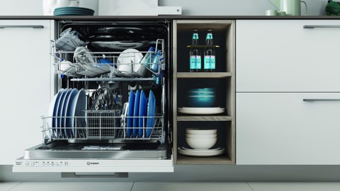 Indesit Lavastoviglie BI 60 cm, classe E, 14 coperti, Push&Go