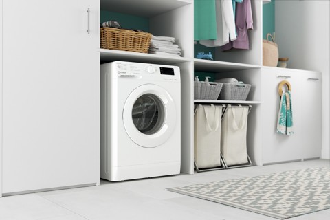 Indesit MTWE 91285 W IT lavatrice Caricamento frontale 9 kg 1200 Giri/min B Bianco
