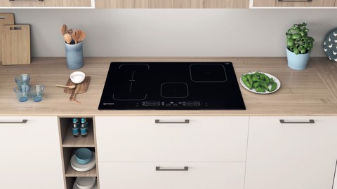 Indesit Piano cottura a induzione IB 21B77 NE - IB 21B77 NE Made in Italy